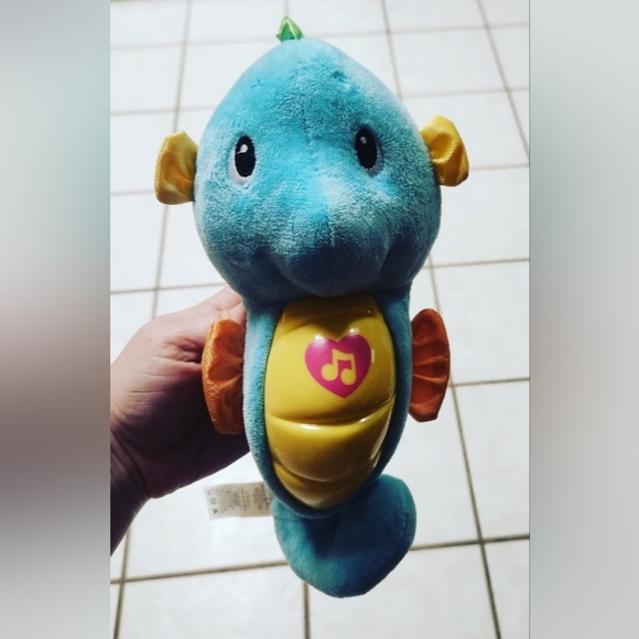 Fisher Price Ocean Wonders Soothe & Glow Seahorse Night Lights Musical Plush - Picture 1 of 4